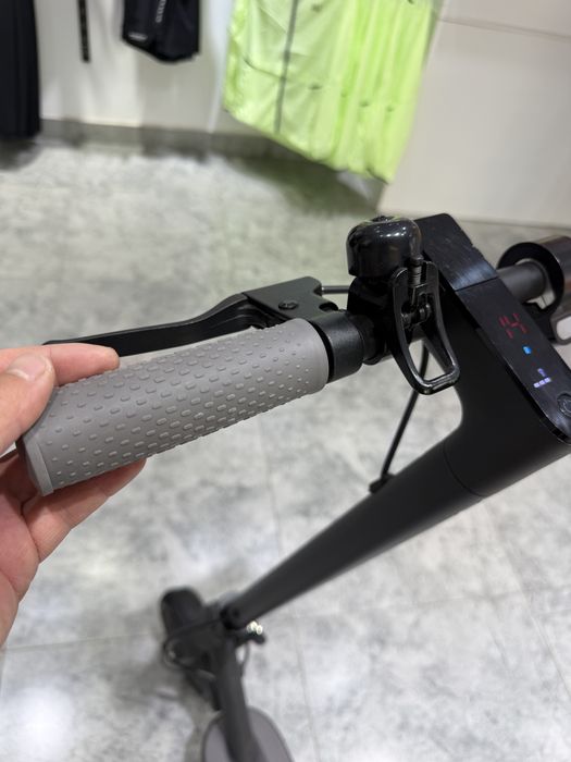 Продам электросомакат Xiaomi