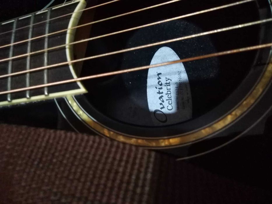 Chitară electroacustică Ovation CS 24-5 + toc