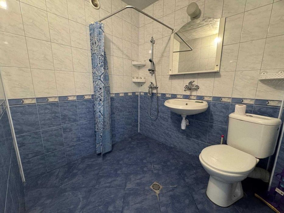 Дава се под наем Тристаен апартамент в Велико Търново, Център - 100 кв.м за 408 € - Снимка #11