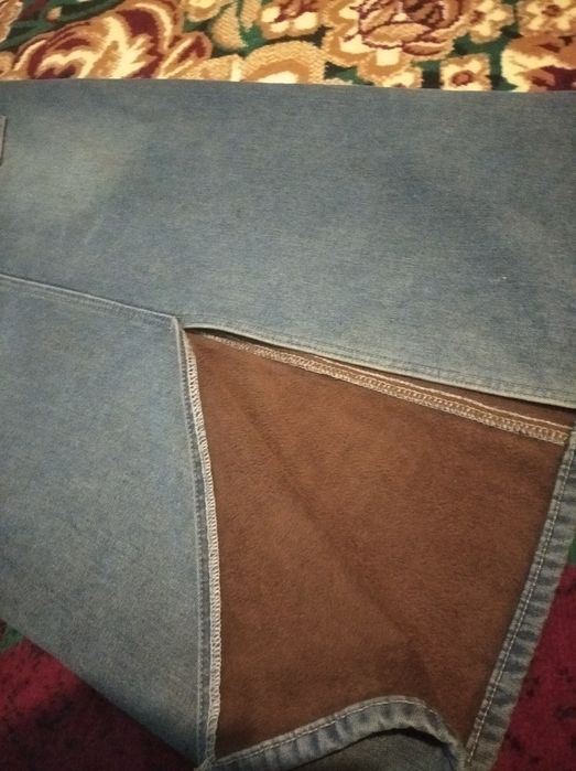 Jinsi yubka . Qalin. Buni sotib olsangiz bitta baza mayka +