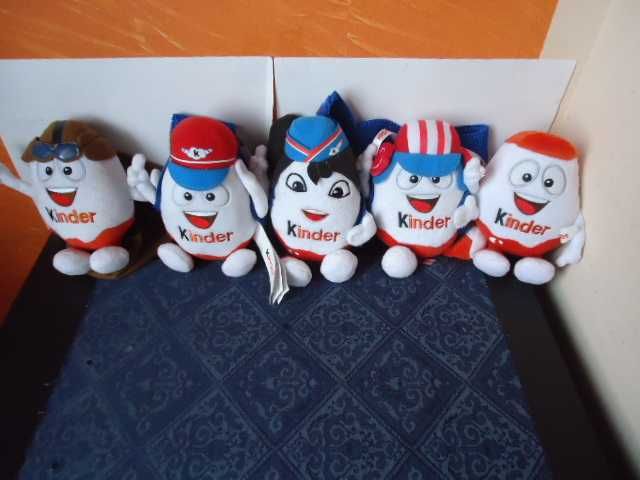 Киндер/Kinder,торбички за яйца ,касички,170 фигурки от шоколадови яйца