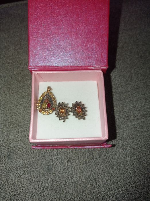 Стари бижута злато сребро