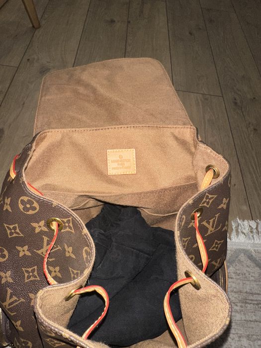 Сумка , рюкзак , louise vuitton ,LV