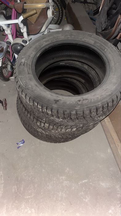 шины 16 зимние 3шт