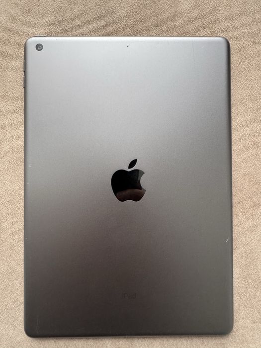 Планшет Apple IPad 8