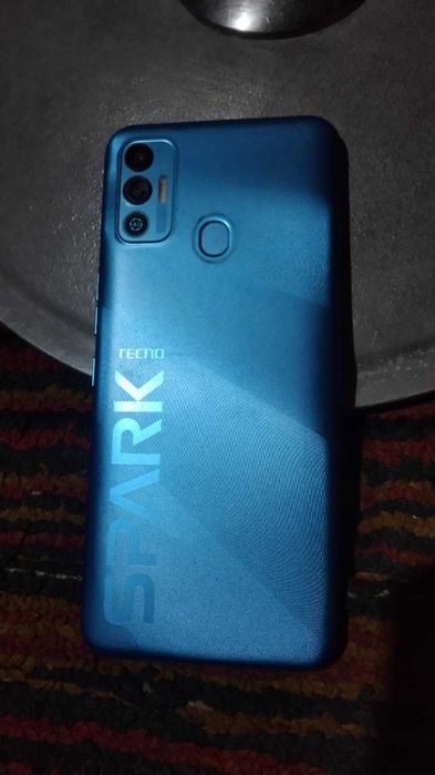 TecnoSpark 7  sotiladi 500 min