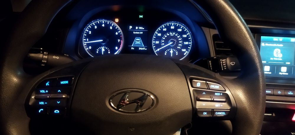 Hyundai elantra 2020