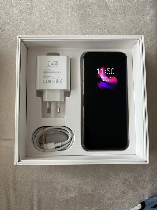 Huawei Pura 70 Ultra с гаранция