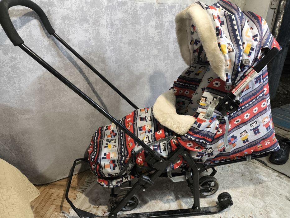 Продам  детский утеплителя санки