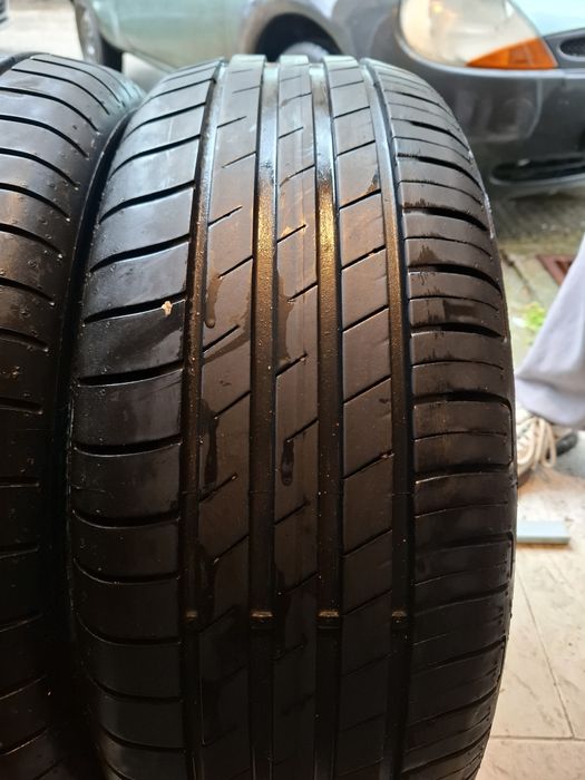 2 Летни гуми Goodyear 215/60/16 ДОТ22 7мм