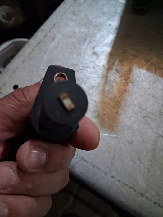 Продаю датчик коленвала от Ваз 2114