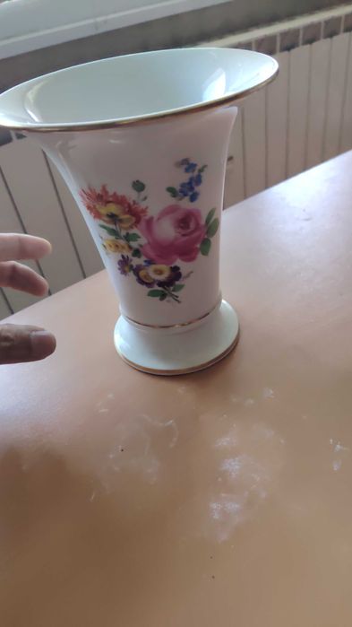 Стара порцеланова Ваза