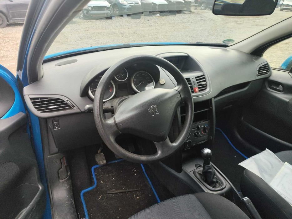 Peugeot 207 1.4 95кс на части пежо 207