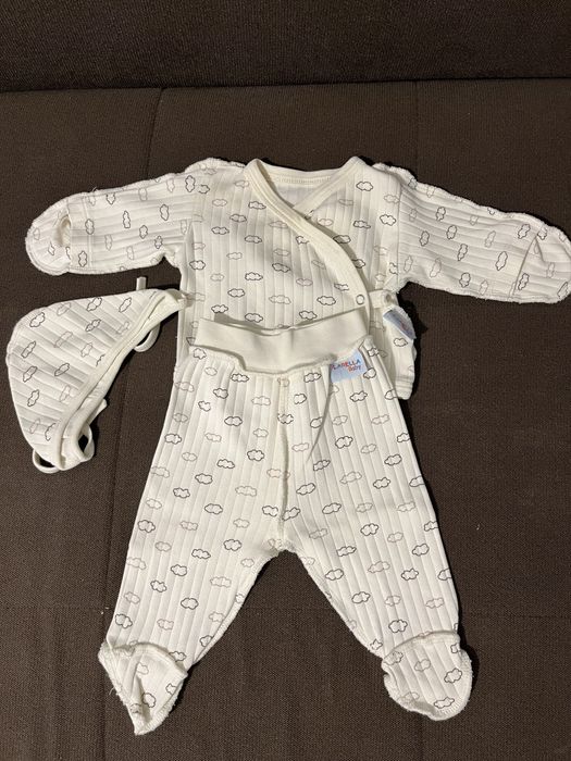 Одежда для новорожденной