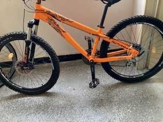 Велосипед SPRINT PRIMUS  26" почти нов
