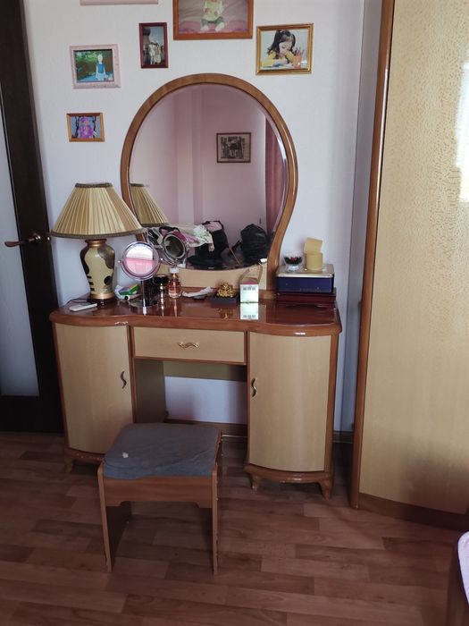 Спальный гарнитур