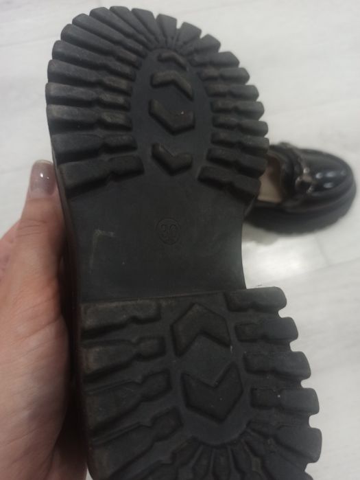 Продам туфельки 30 размер