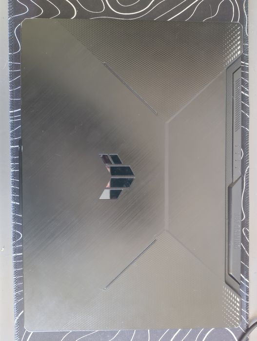 Продавам лаптоп Asus tuf a15