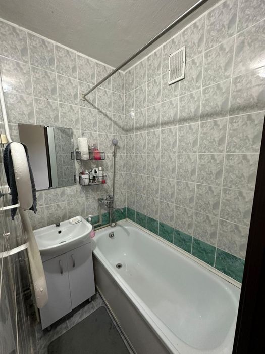 Продам 2 ком квартиру в районе Школьник