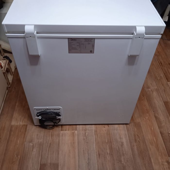 Продам морозильную камеру