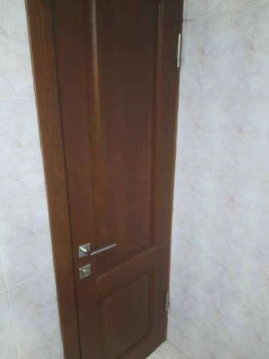 Продам двери деревянные