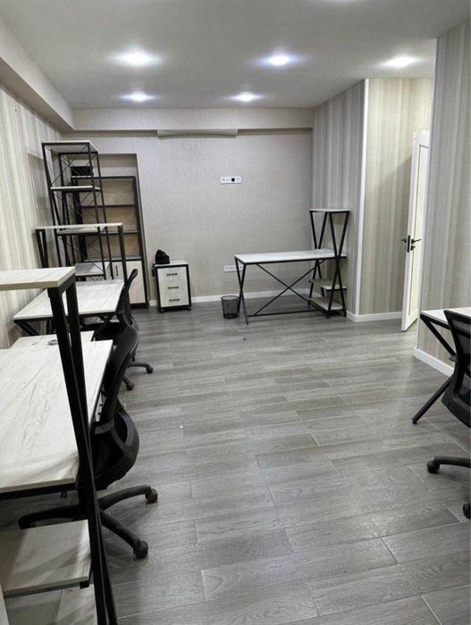 Евро офис с мебелью недолеко от м.Гафура Гуляма