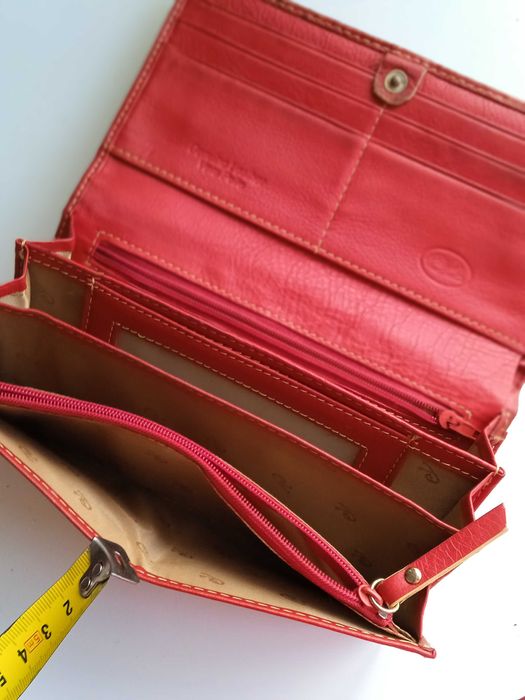 Портмоне кожено 19 см * 11 см