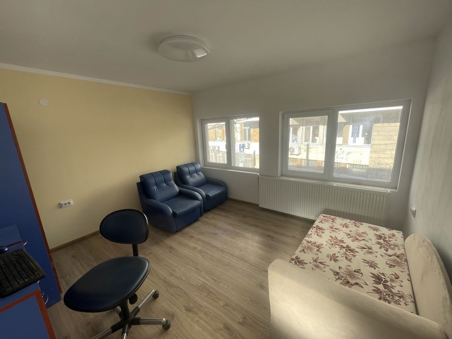 Две стаи под наем