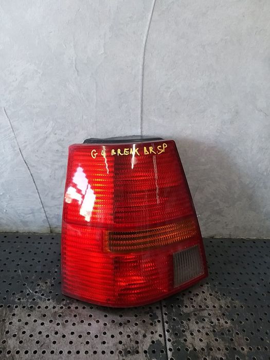 Stop tripla lampa stanga vw golf 4 break 1j9945257a