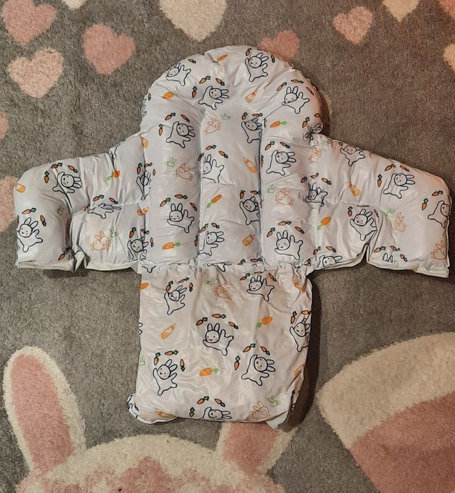 Cada bebe nou nascut cu suport inclus