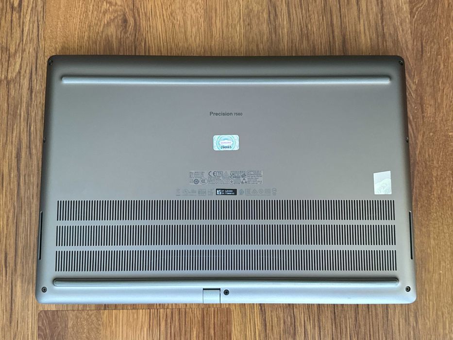 15.6' Xeon W-11855M DELL Precision 7560 32GB DDR4/512GB/RTX A3000 6GB