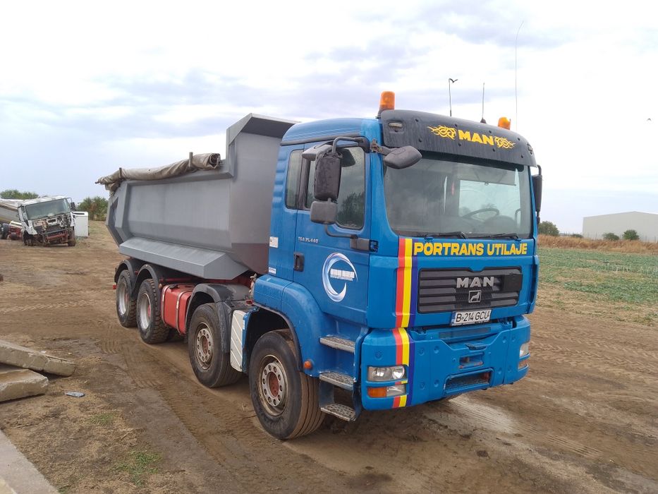 Vând basculanta MAN