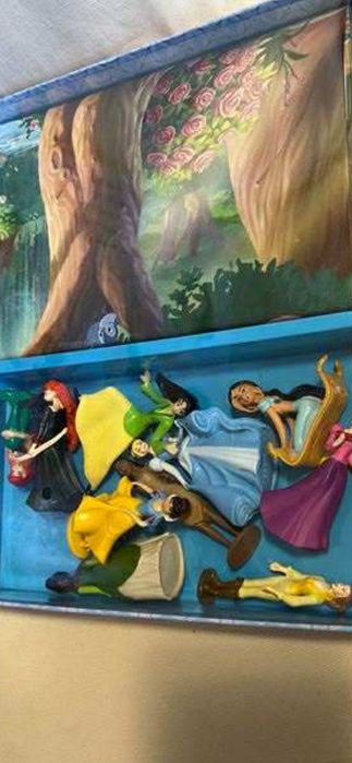 Книга на DISNEY, на англ. език