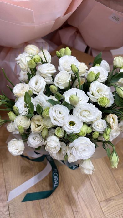 Продам цветы свежие цены от 7000 тг