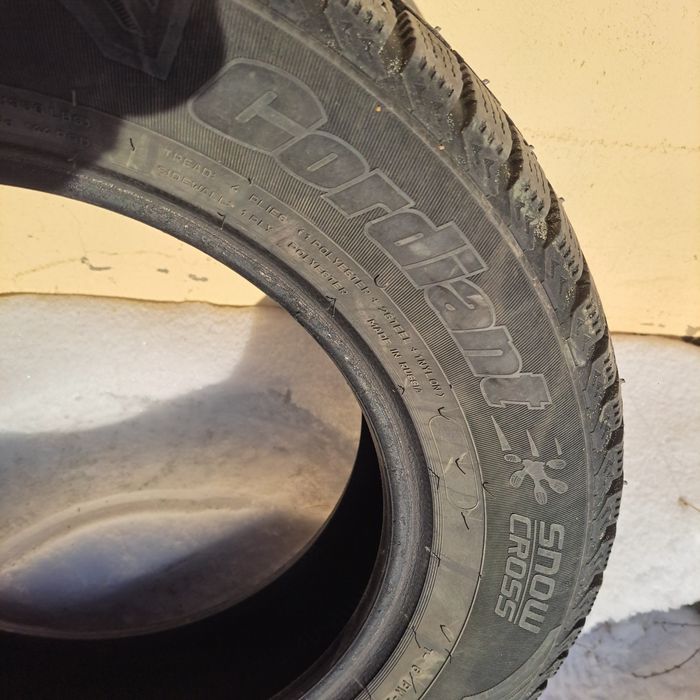 шипованные шины.