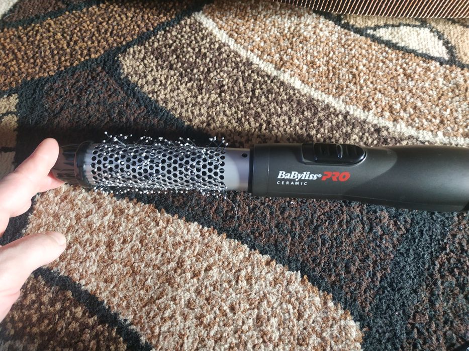 Продам профессиональный фен - щётка