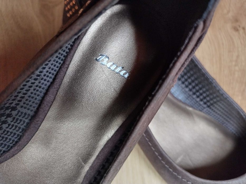 Bata - нови дамски обувки от естествена кожа балеринки  № 36