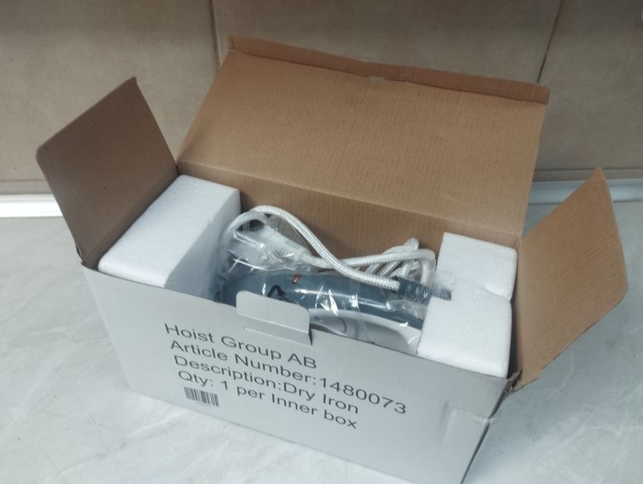 Ютия за гладене Hoist Group .