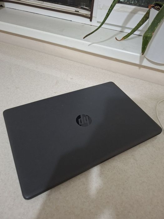 Ноутбук HP 250 G7