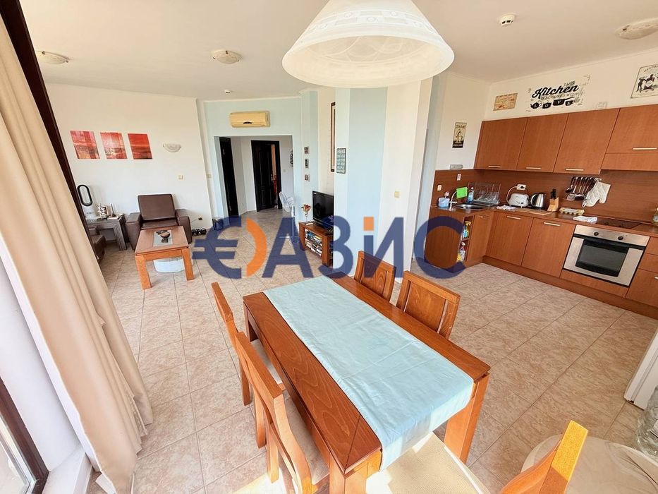 Продава се Къща в с. Кошарица, Област Бургас - 225 кв.м за 329 €/кв.м - Снимка #12
