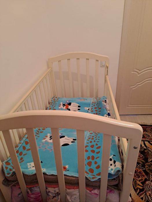 Детская кроватка