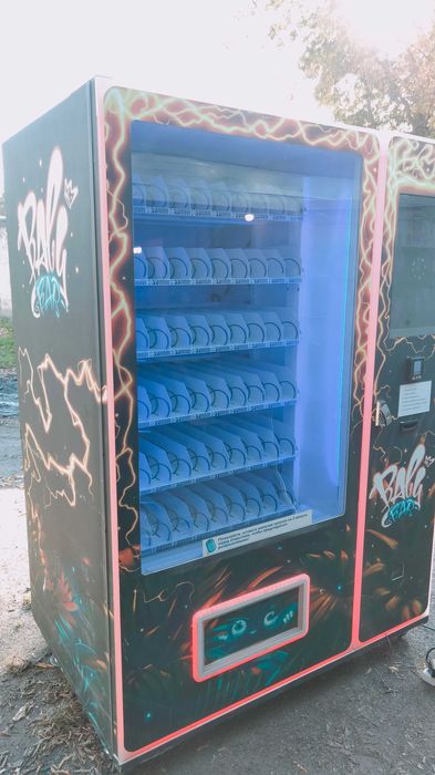 Продам Вендинговый аппарат для продажи напитков