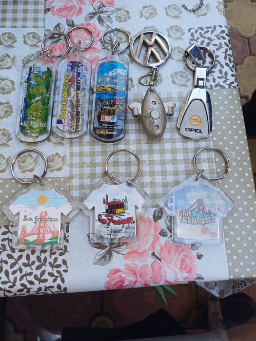 Set brelocuri diverse