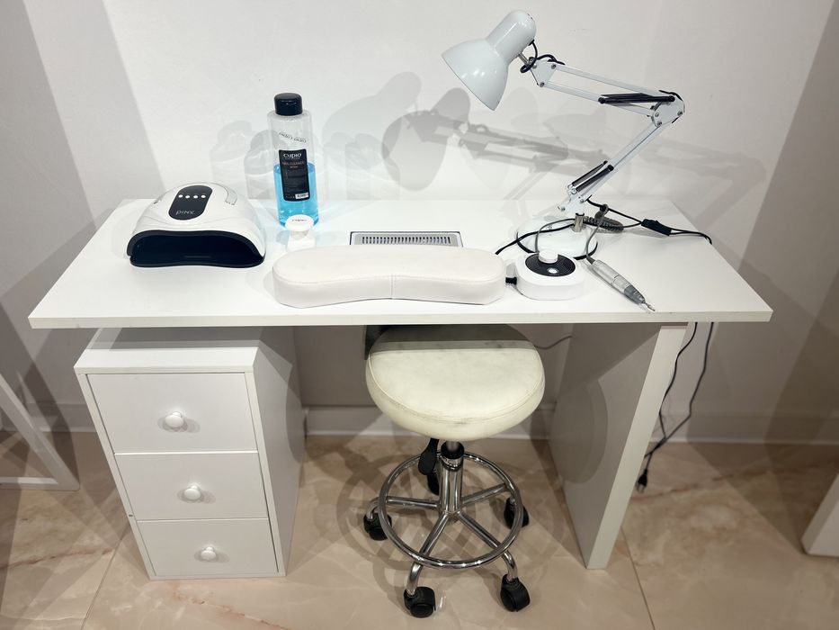 Vand masa de manichiura