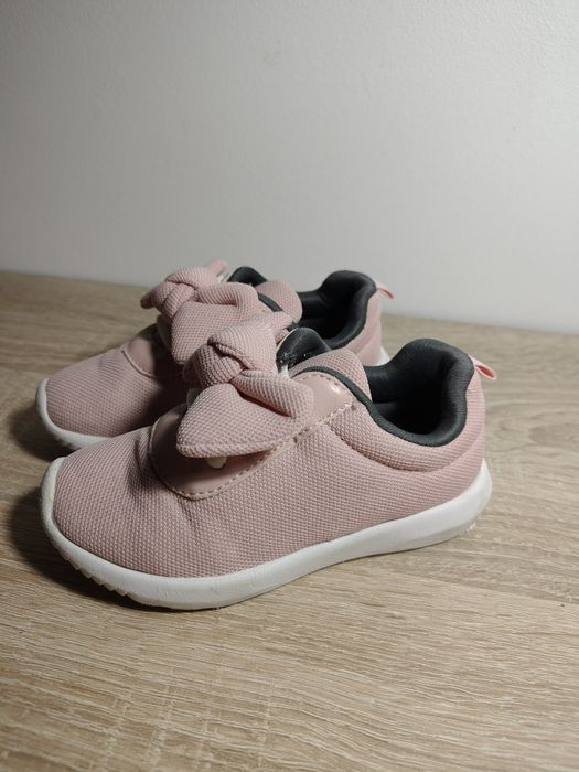 Adidași H&M marimea 24