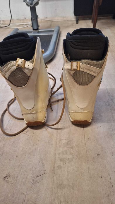 Обувки за сноуборд