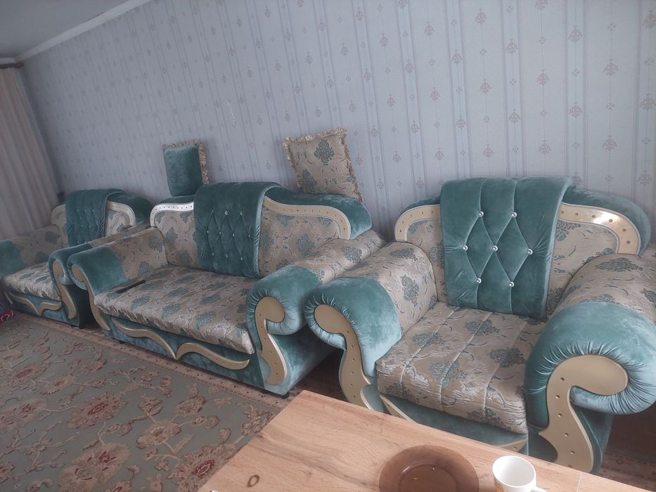 Диван комплект мебел