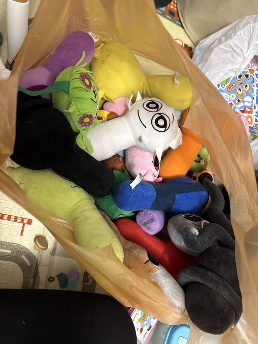 Продаю пакет спрунки около 20 шт