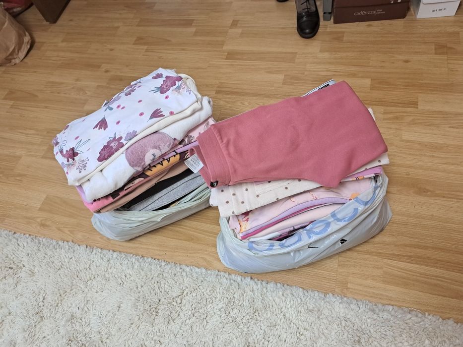 Donez haine fetita 5-6 ani