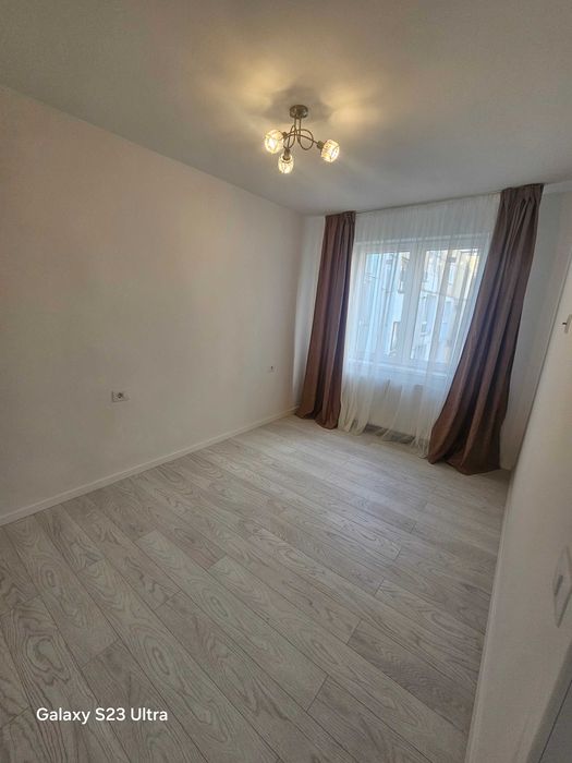 Apartament cu 3 camere